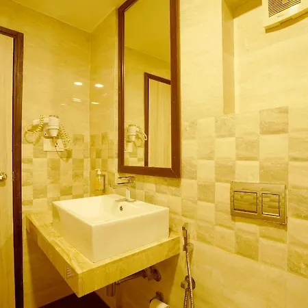 Bloomsuites L Calangute Exterior photo