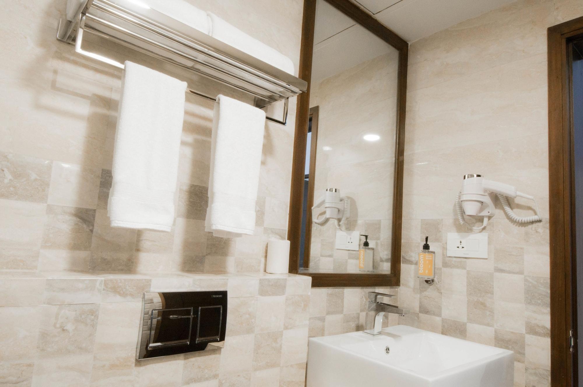 Bloomsuites L Hotel Calangute
