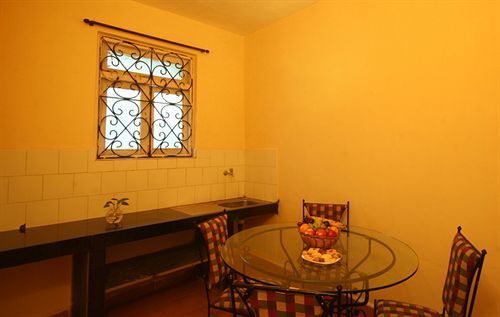 Hotel Bloomsuites L 4*