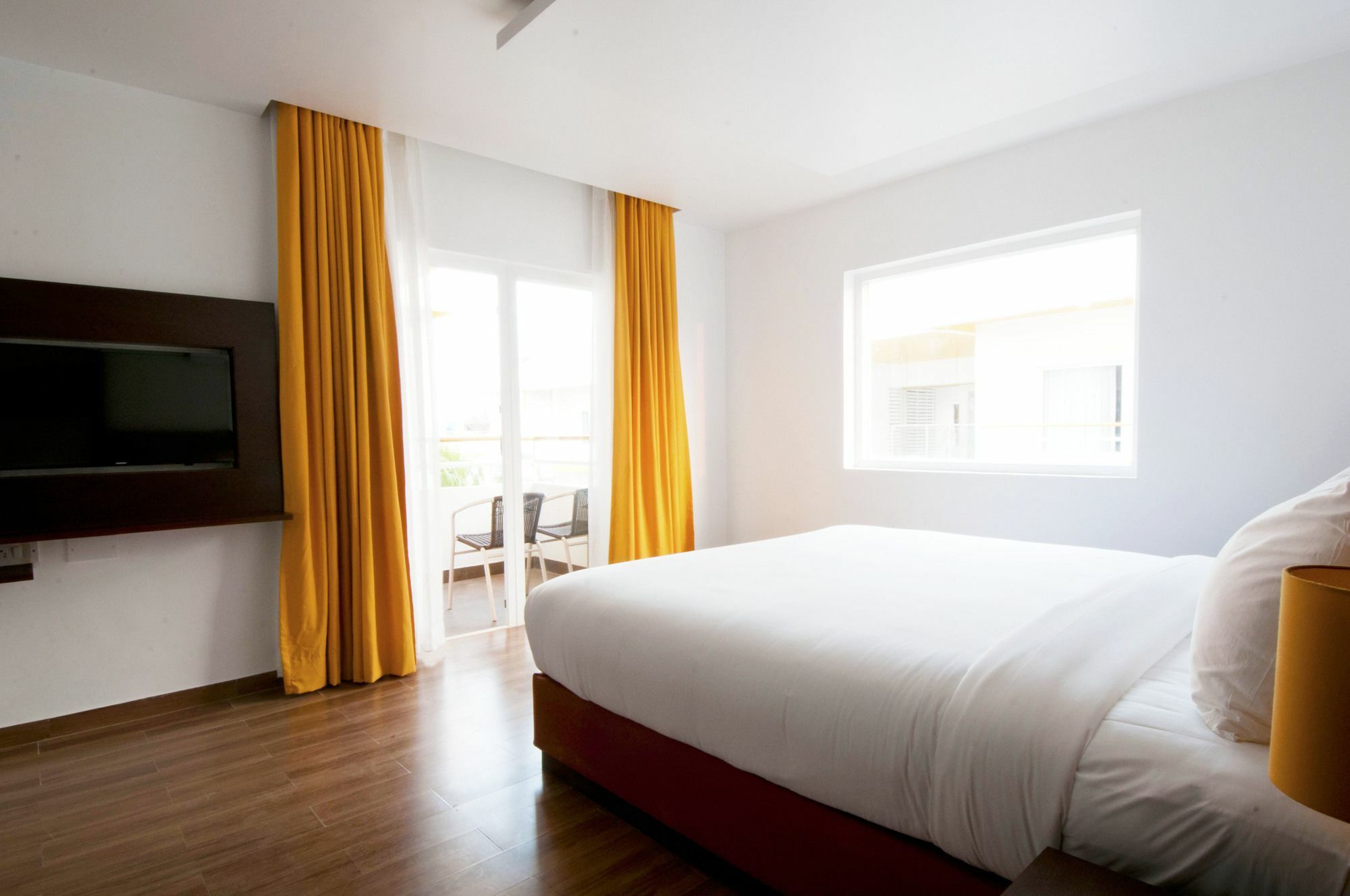 Bloomsuites L 4* Calangute